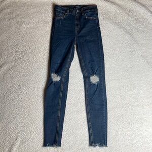 Wild Fable distressed Raw hem High Rise skinny Size 0
